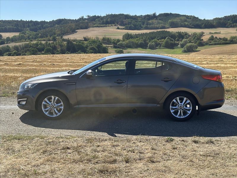 Kia Optima 1,7 CRDi 100kW Exclusive CZ - fotka 4 z 31