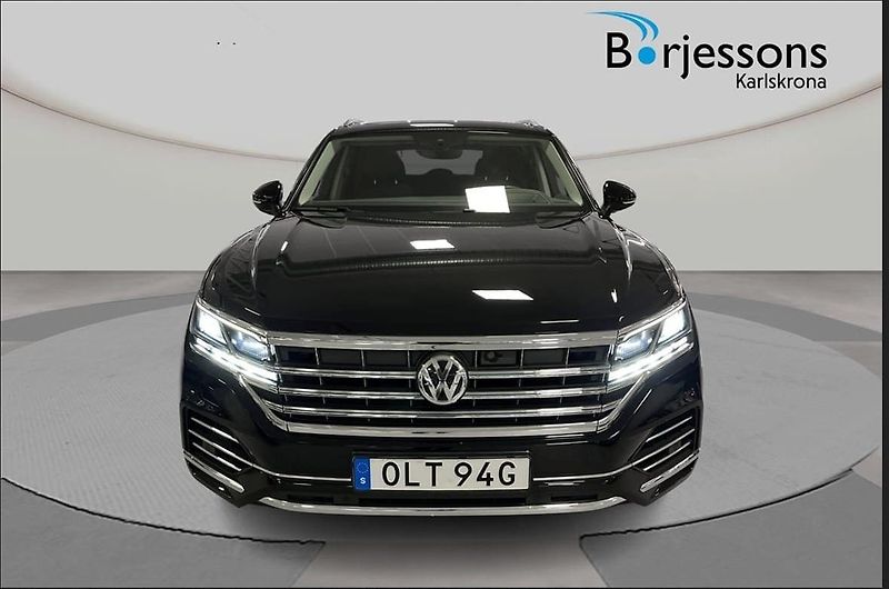 Volkswagen Touareg 3.0 V6 TSI AWD Pano  - fotka 4 z 20