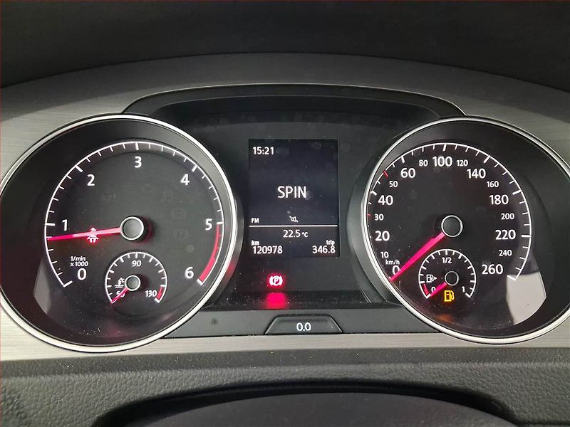 Volkswagen Golf (2017) 1.6 TDI, Serv.kniha, Kůže - fotka 11 z 18