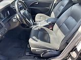 Volvo XC70 2,4 D5 Geartronic Momentum AWD - náhled 7