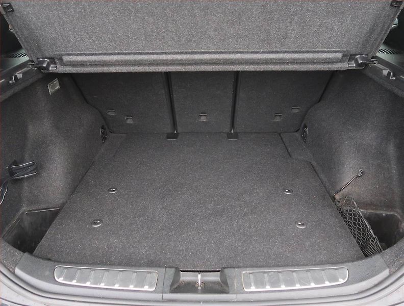BMW X1 (2015) xDrive18d, 4X4, Automat, Kůže - fotka 14 z 19