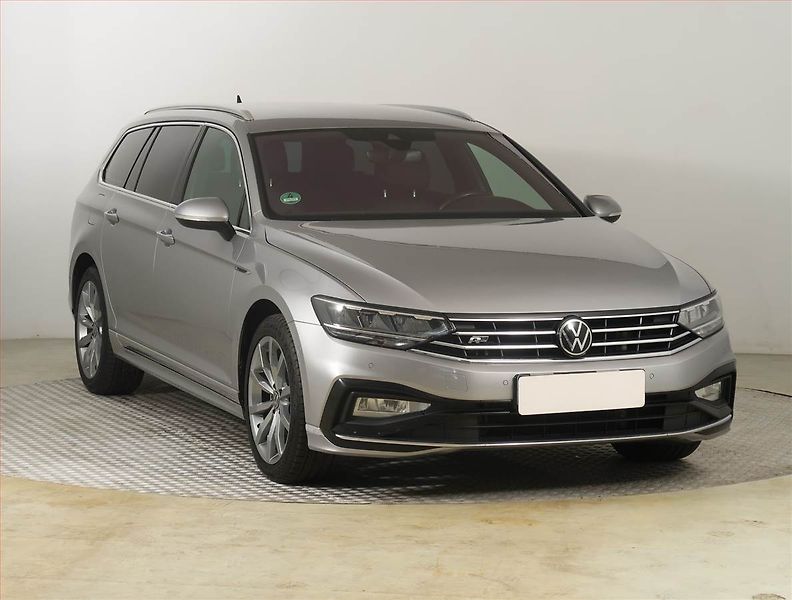 Volkswagen Passat (2020) R-Line 2.0 TDI, Serv.kniha - fotografie inzerátu