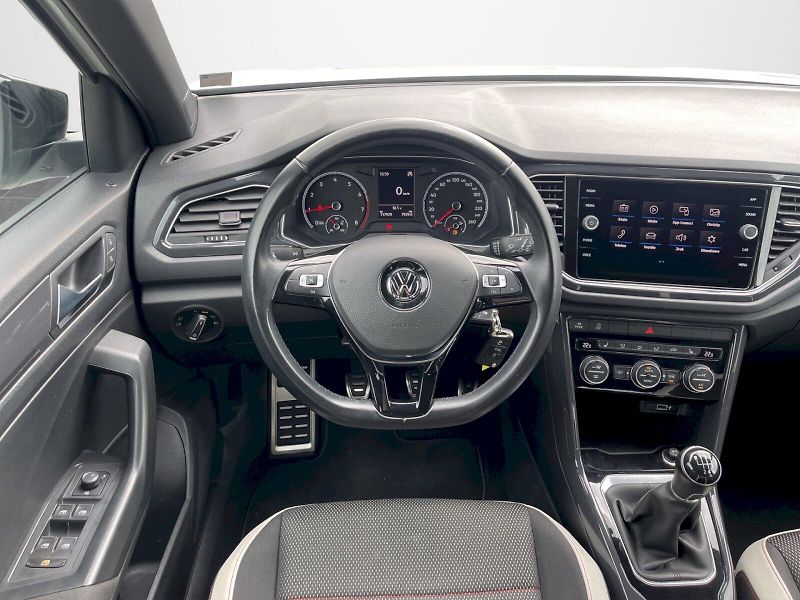 Volkswagen T-Roc (2018) 1.5 TSI 110 kW Highline Sport - fotka 6 z 31