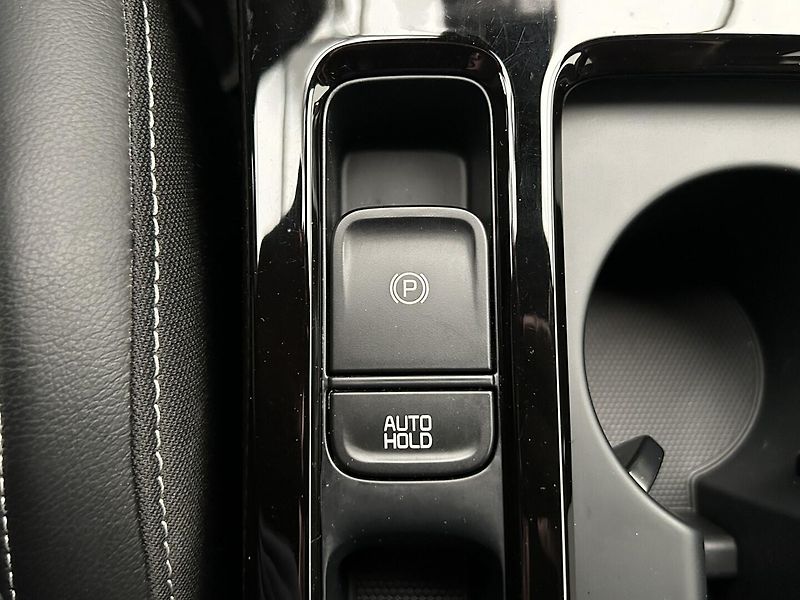 Kia ProCeed 1.5 T-GDi  GT LINE PLUS - fotka 22 z 29