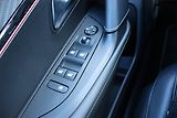 Peugeot 2008 (2021) GT Line 1.5 BlueHDi, Automat - náhled 22