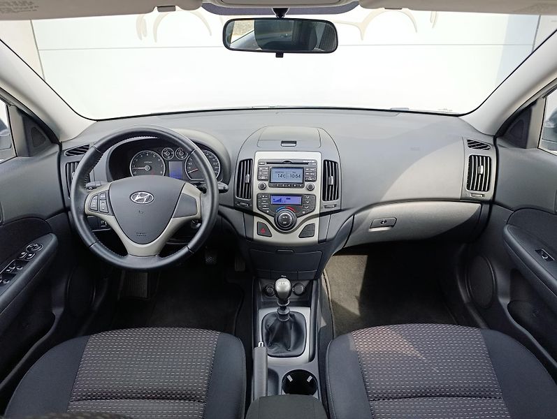 Hyundai i30 1.4 CVVT 80kW ČR  - fotka 20 z 31