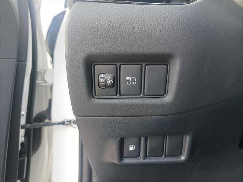 Toyota C-HR 1,8 Comfort - fotka 11 z 20