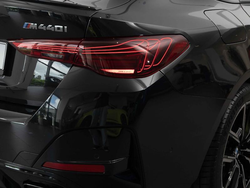 BMW Řada 4 M440i xDrive Gran Coupé - fotka 10 z 22