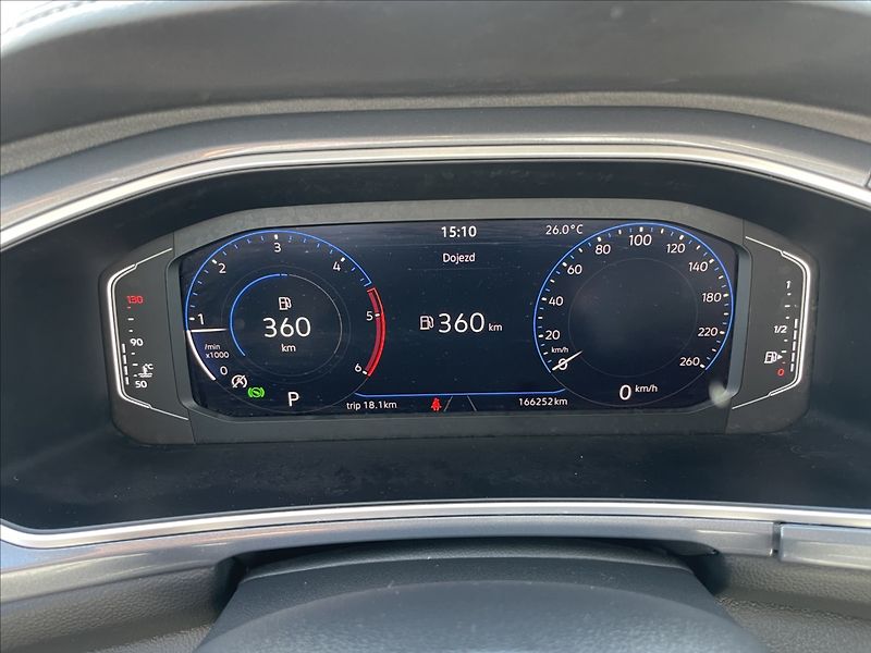 Volkswagen T-Roc 2,0 TDi 110kw DSG Style LED Ra - fotka 15 z 37