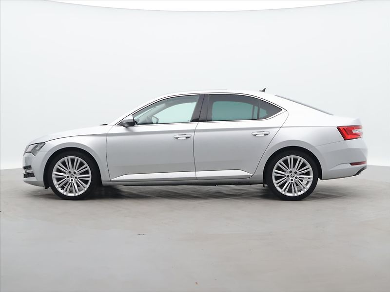 Škoda Superb iV 1,4 TSI 160kW Style DSG DPH - fotka 4 z 44