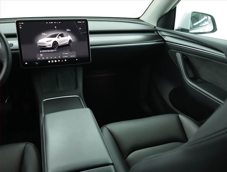 Tesla Model Y (2022) Long Range AWD 79kWh, SoH 90% - fotka 8 z 20