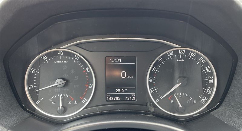 Škoda Octavia 1,4 tsi Style 90kw 1.majitel - fotka 13 z 21