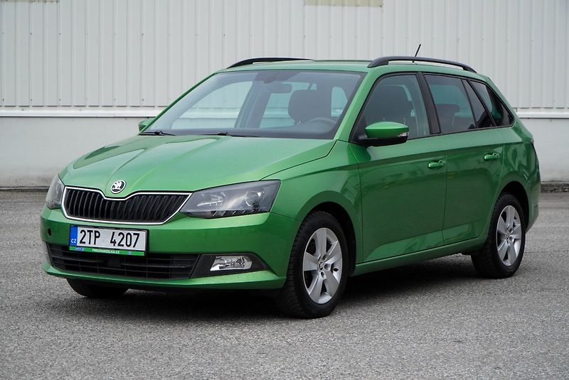 Škoda Fabia 1.2 TSI STYLE - fotka 5 z 26