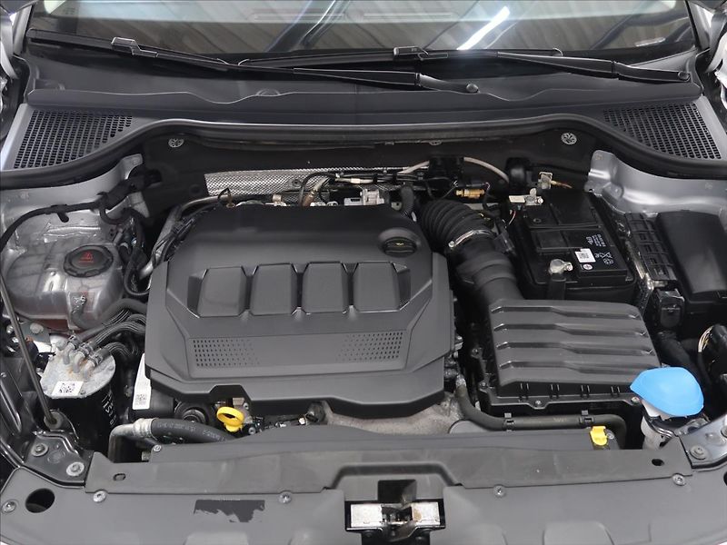 Škoda Karoq 2,0 TDI DSG Tour 1.majitel - fotka 9 z 42