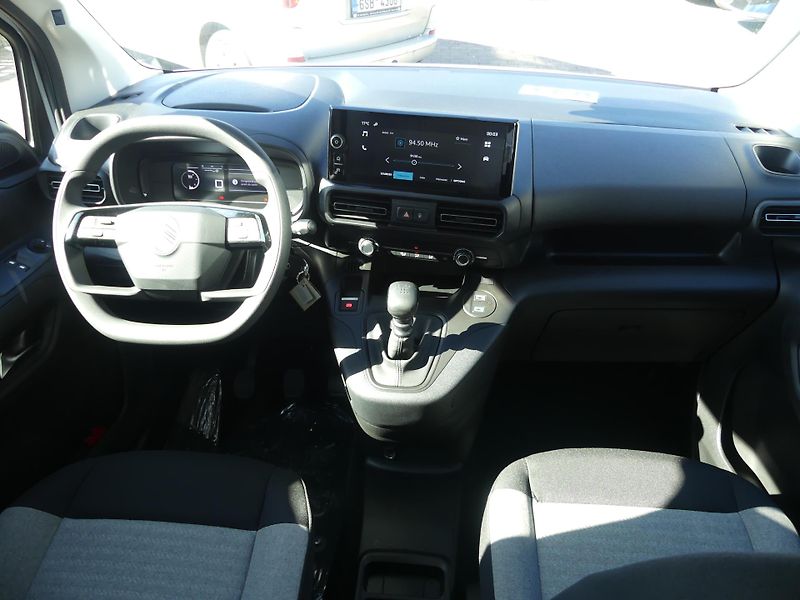 Citroën Berlingo (2026) XL PLUS PROFI Petrol 110k MAN - fotka 11 z 18