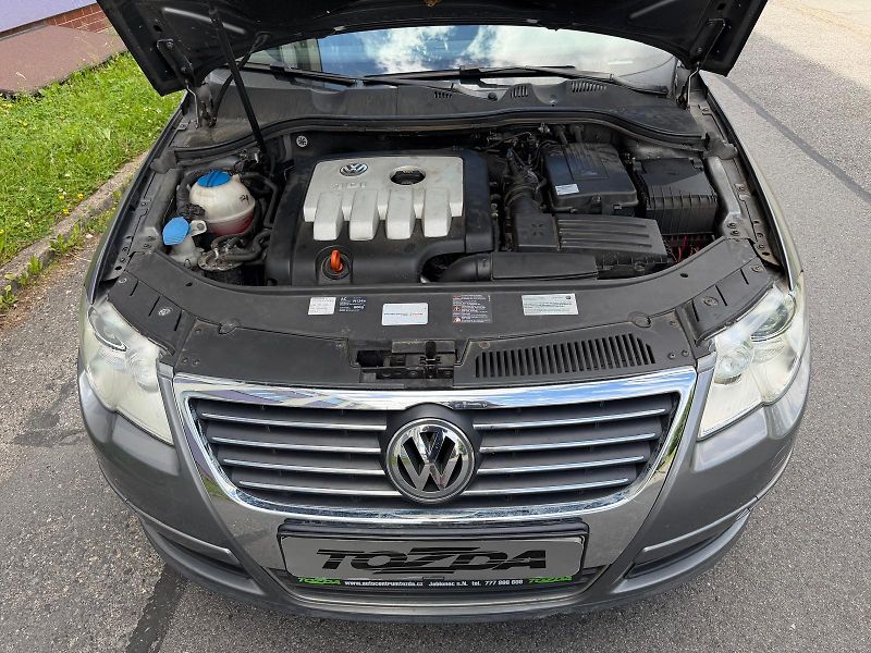 Volkswagen Passat 2,0 TDI 4x4 servis  - fotka 22 z 30