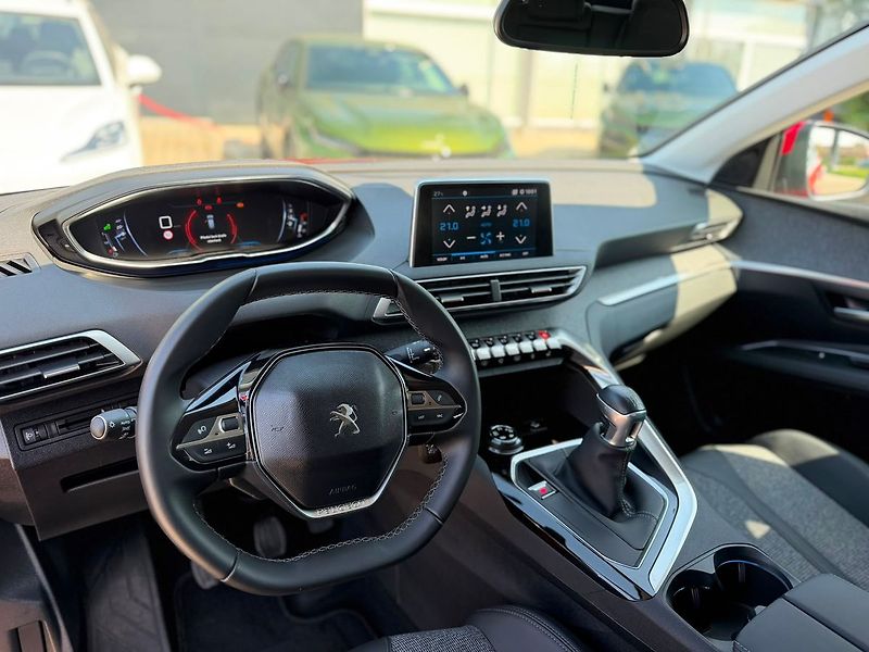 Peugeot 3008 ALLURE 1.5BHDi 130 MAN6 7.231k - fotka 20 z 29