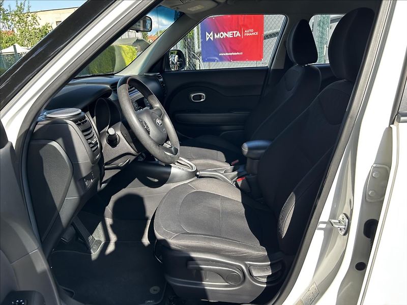 Kia Soul 1,6 GDi Automat 44t km  Tažné - fotka 12 z 44