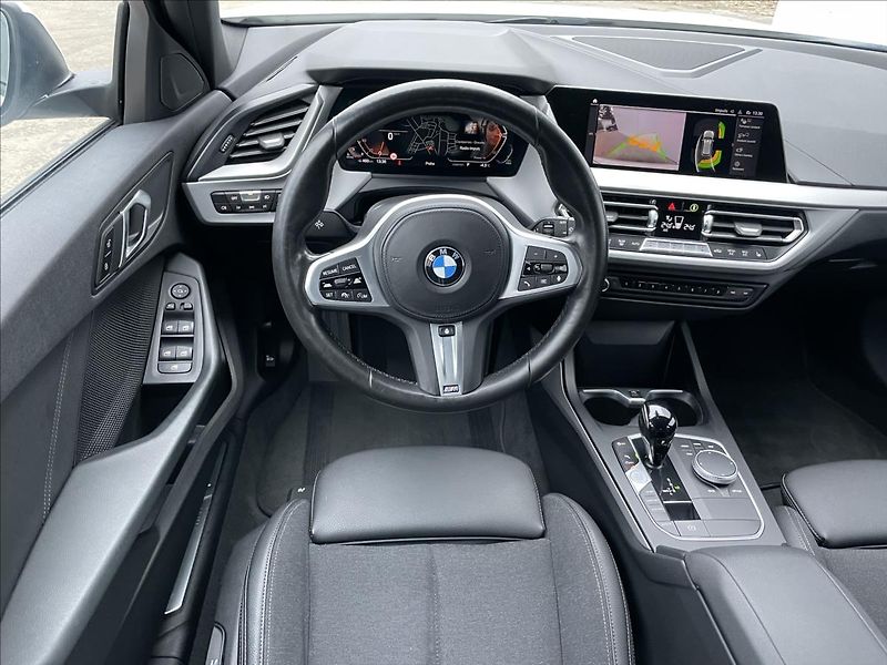BMW Řada 1 2,0 120d xDrive AT8 Advantage - fotka 7 z 22