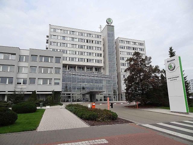 Škoda vyplácí odměny.