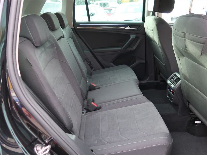 Volkswagen Tiguan 2,0 TDi,110kW,Elegance,ČR,4x4 - fotka 22 z 28