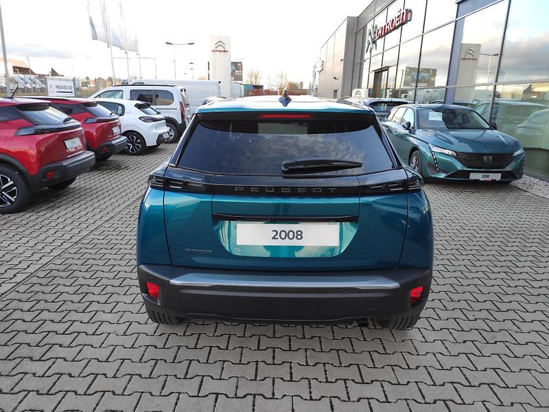 Peugeot 2008 (2026) ALLURE 1.2 100k MAN6 2x kamera - fotka 12 z 23