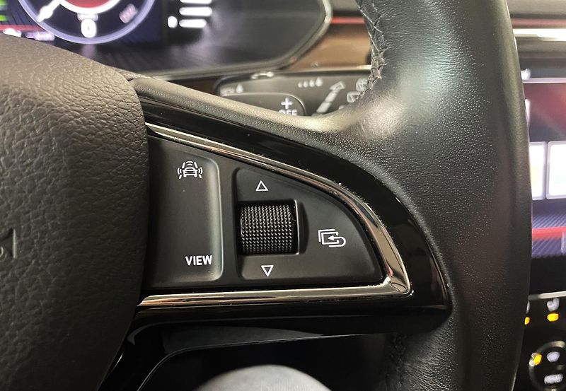 Škoda Superb 2.0 TSI, 200 kW, SCOUT, 4x4,ČR - fotka 22 z 40