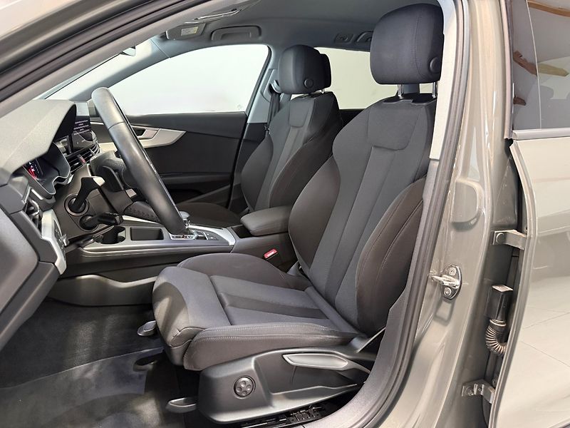 Audi A4 Allroad (2023) 3.0 TDI Quattro 210 kW - fotka 8 z 31
