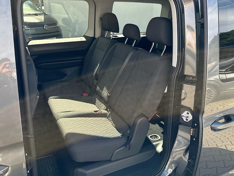 Volkswagen Caddy 2.0 TDI Life DSG - fotka 13 z 22