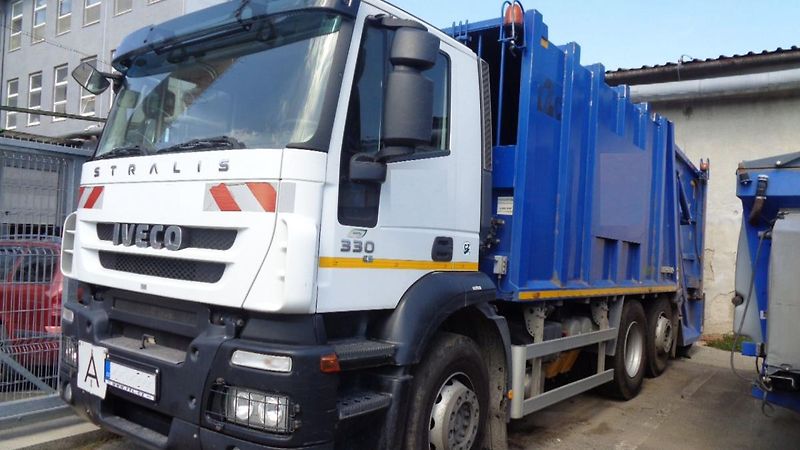 Iveco (2013) 260S33 popelář - fotka 1 z 4