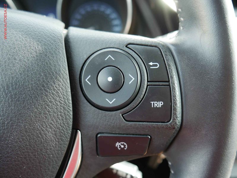 Toyota Auris (2015) 1.6 VVT-i, ČR, Active - fotka 15 z 20