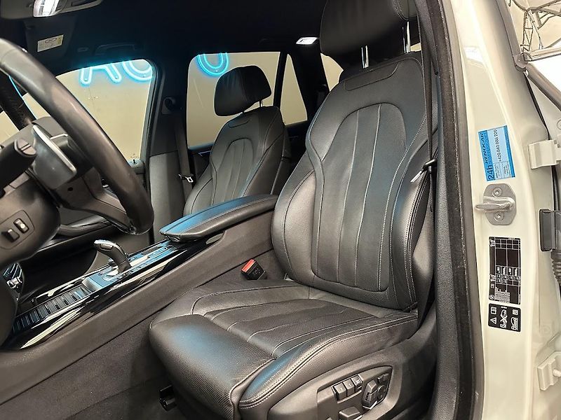 BMW X5 (2017) M50I X-Drive CZ Softclose - fotka 9 z 26