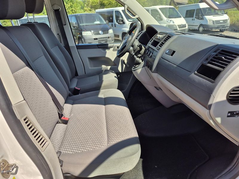 Volkswagen Transporter (2011) 2.0Tdi 9Míst Klima  - fotka 15 z 25