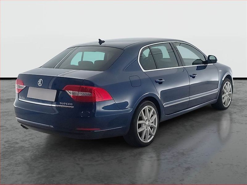 Škoda Superb (2013) Laurin&Klement 2.0 TDI - fotka 5 z 23
