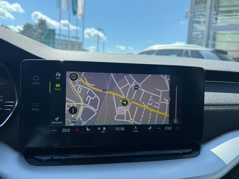 Škoda Octavia Style 2.0 TDI 110kw DSG Combi - fotka 14 z 25
