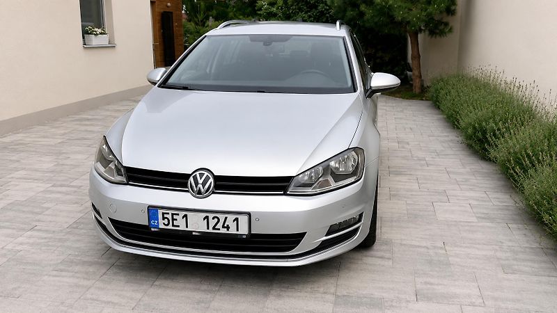 Volkswagen Golf (2013) Golf VII Variant Highline 1.4  - fotka 3 z 19