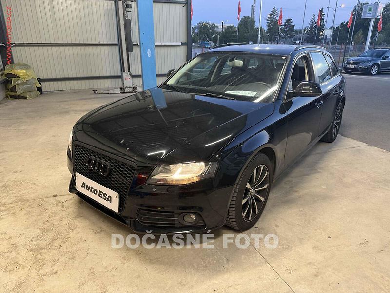 Audi A4 (2008) 2.0 TDi, panorama - fotka 1 z 3