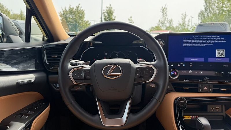 Lexus NX 350h 350H 2,5 HEV PRESTIGE - fotka 18 z 26