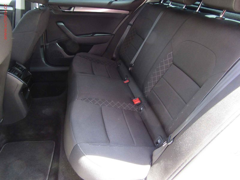 Škoda Superb (2019) 2.0TDi, ČR, Active - fotka 10 z 19