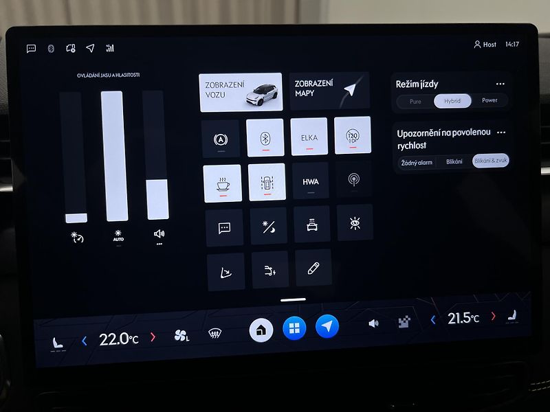 Lynk & Co 01 CORE PHEV AUT CZ 1.maj - fotka 27 z 48