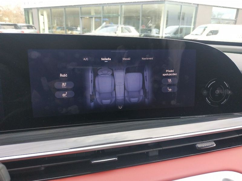 Omoda 9 Premium 1.5 SHS, AWD AT, SKLAD - fotka 20 z 38