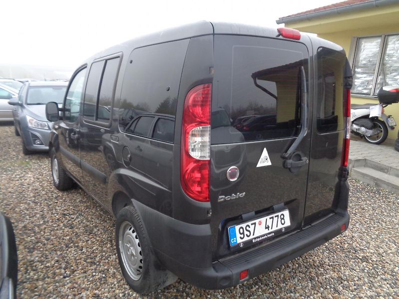 Fiat Dobló 1,4 - fotka 4 z 11