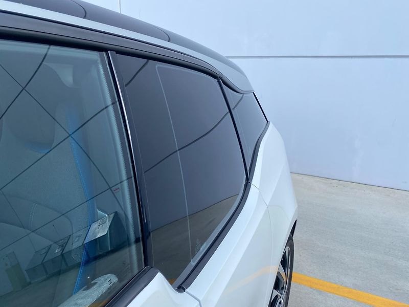 BMW i3 (2021) 120 Ah 2021 - fotka 7 z 19