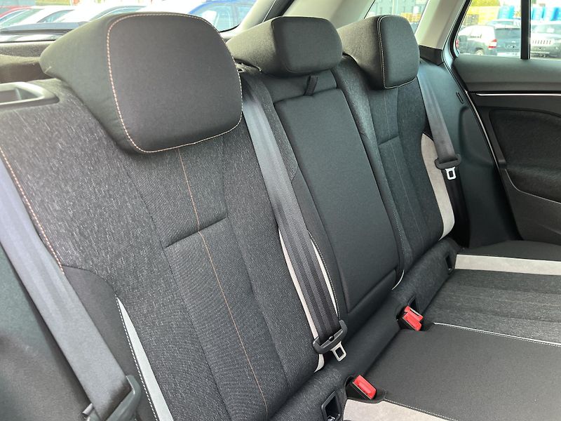 Škoda Kamiq Top Selection 1.5TSi PŮVOD ČR - fotka 32 z 46