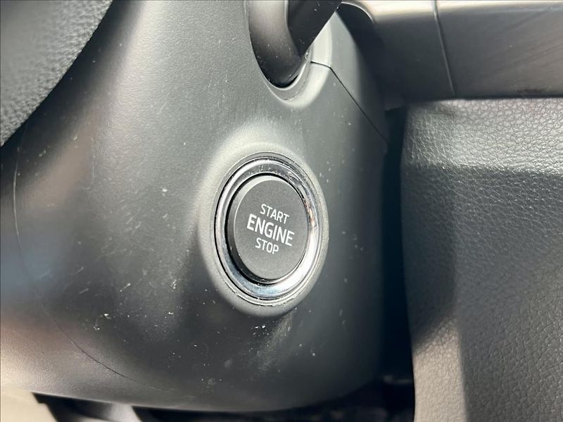 Škoda Fabia 1,0 STYLE / LED / kamera / ČR - fotka 40 z 48