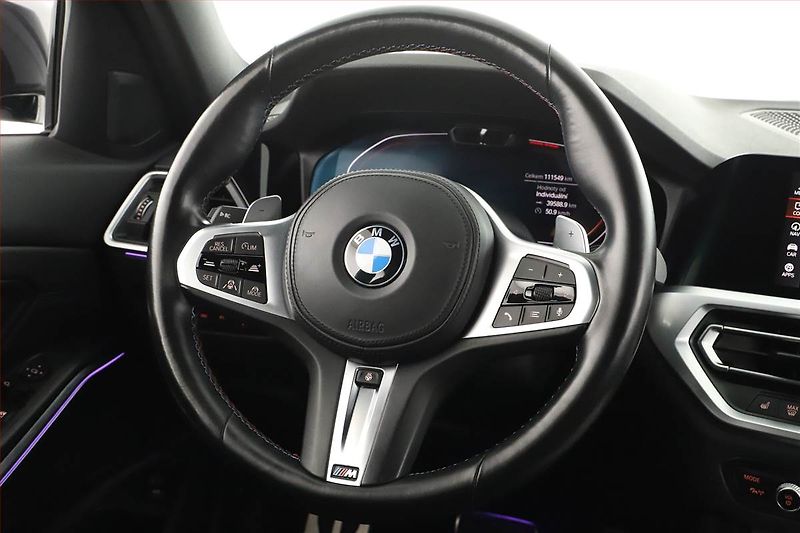 BMW Řada 3 (2020) 320 d xDrive - fotka 8 z 20