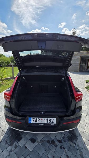 Volvo XC40 (2019) 140kW, AUT, 1. majitel, ČR - fotka 8 z 27