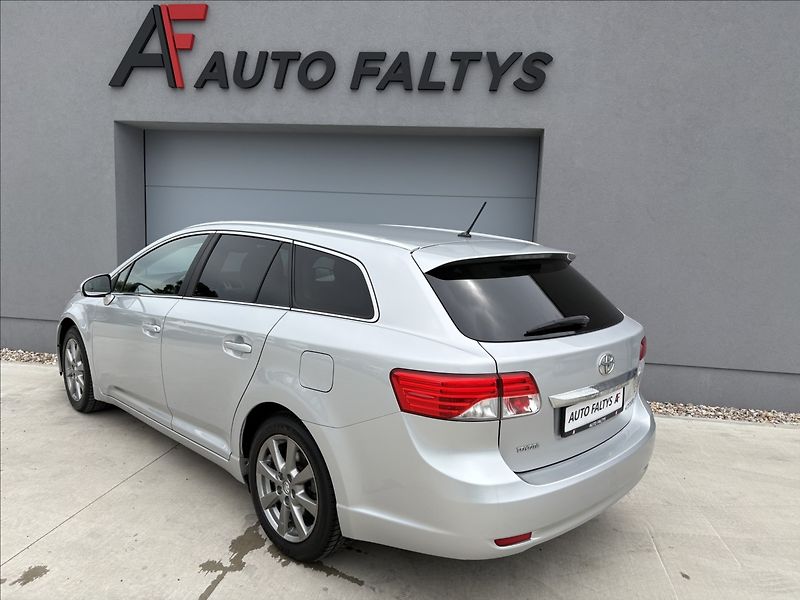 Toyota Avensis 1,8 VVT- i 108 KW AUTOMAT CZ - fotka 4 z 23