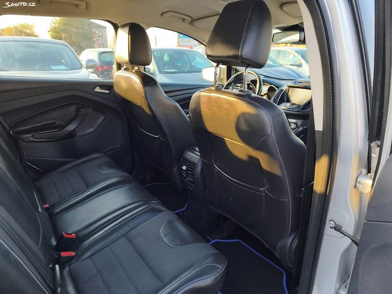 Ford Kuga (2016) - fotka 24 z 39