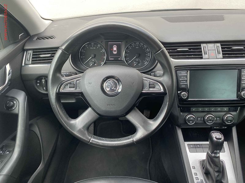 Škoda Octavia (2015) 1.8 TSi 4x4, Elegance, DSG - fotka 11 z 18